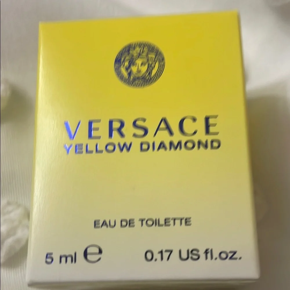Versace Yellow Diamond - Picture 2 of 4
